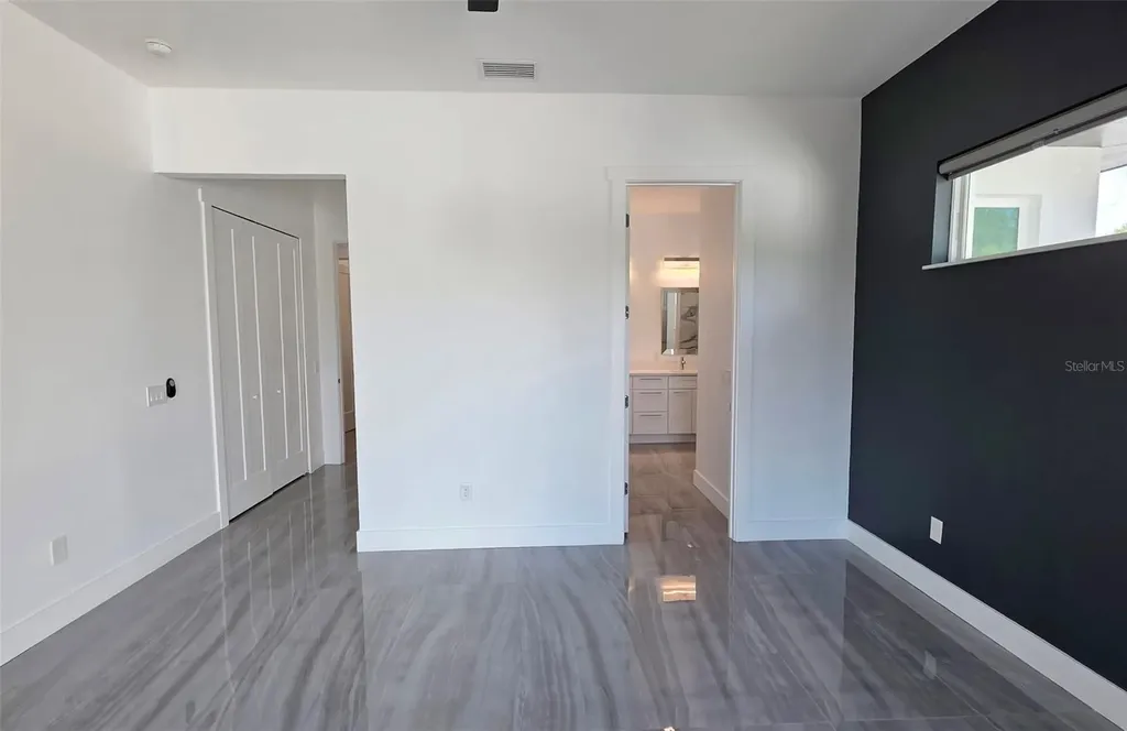 3017 Pine Street Bradenton FL 34208