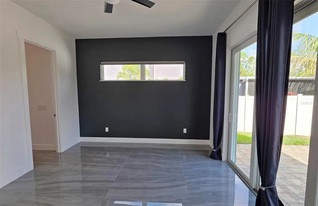 3017 Pine Street Bradenton FL 34208