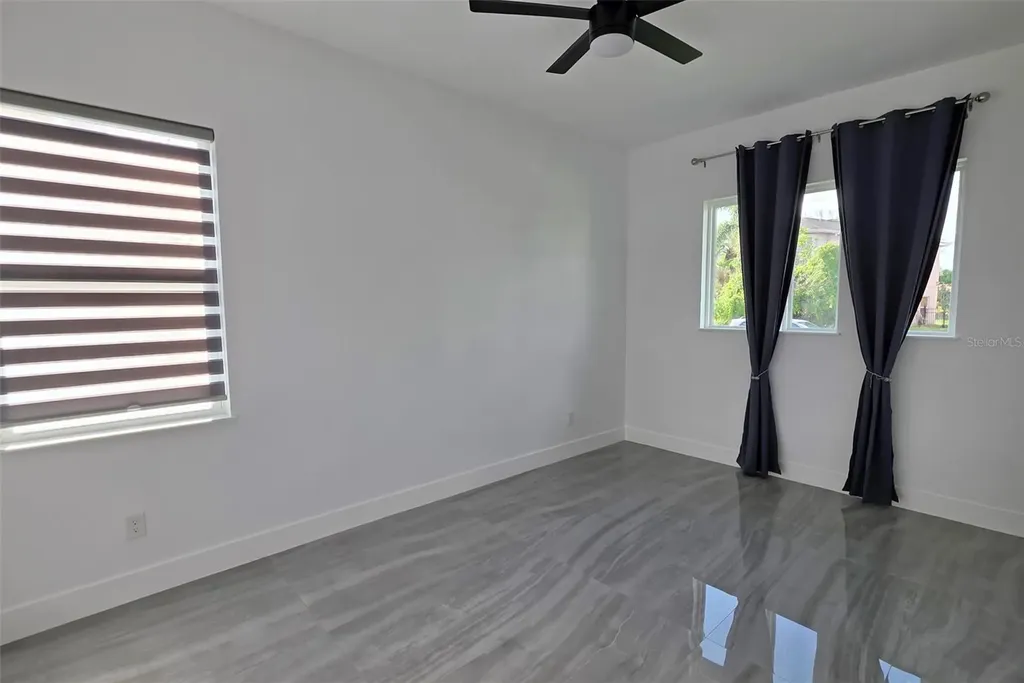3017 Pine Street Bradenton FL 34208