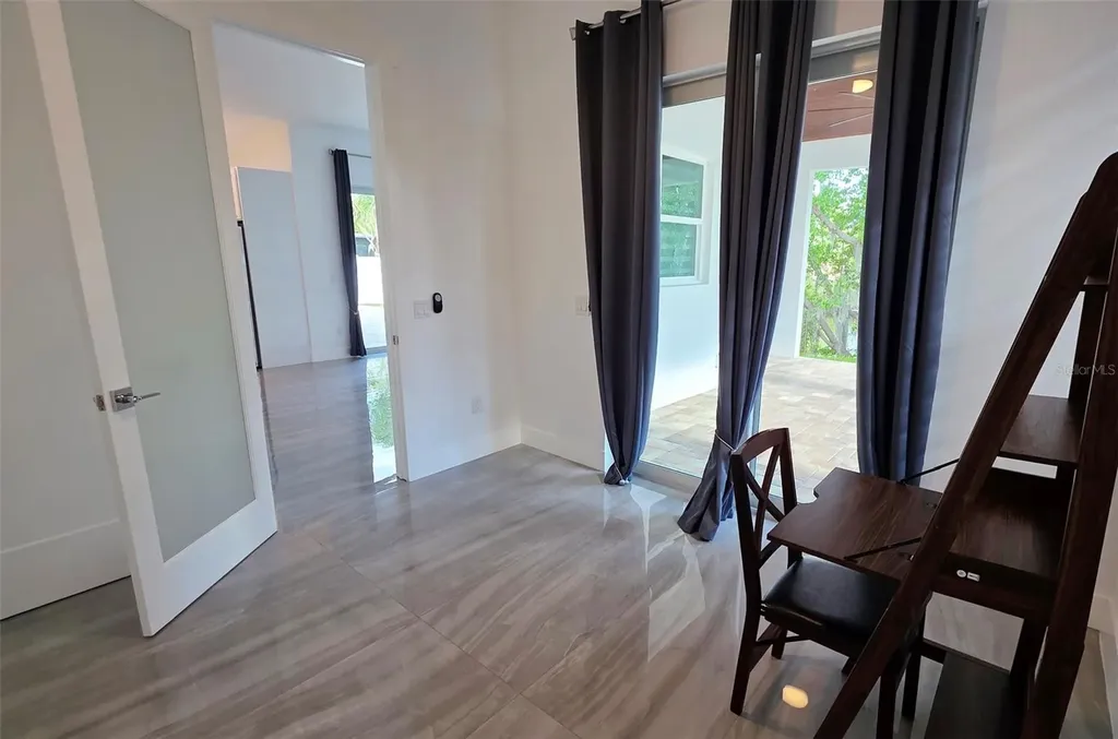 3017 Pine Street Bradenton FL 34208