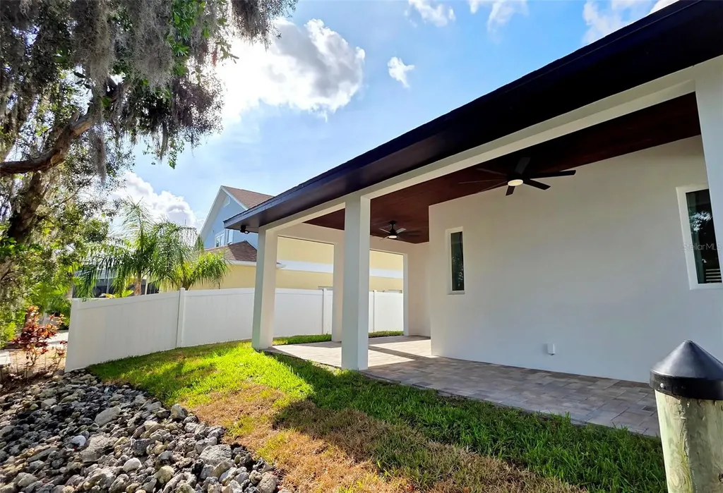 3017 Pine Street Bradenton FL 34208