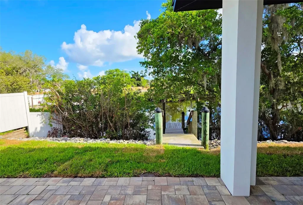 3017 Pine Street Bradenton FL 34208