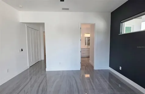3017 Pine Street Bradenton FL 34208