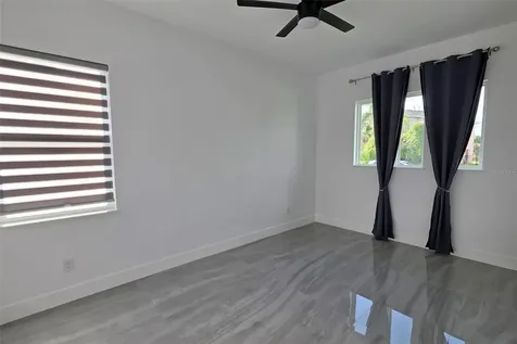 3017 Pine Street Bradenton FL 34208