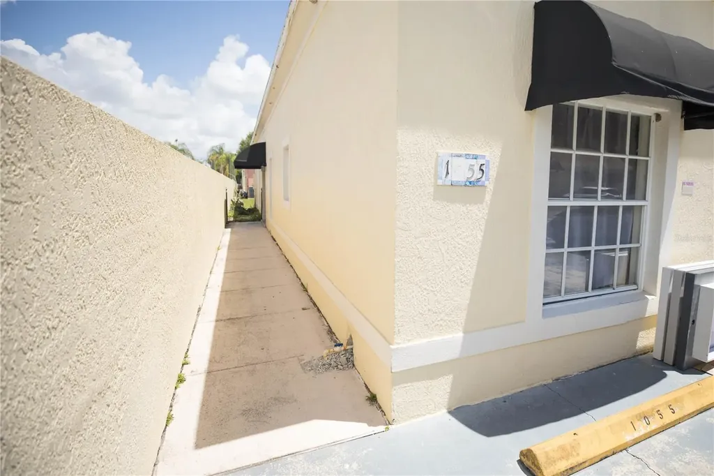 1055 Universal Rest Place Kissimmee FL 34744