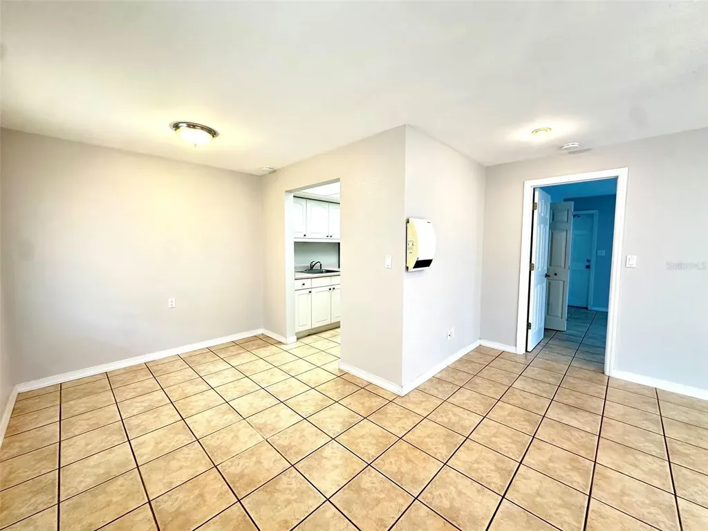 1458 Cleveland Street Clearwater FL 33755