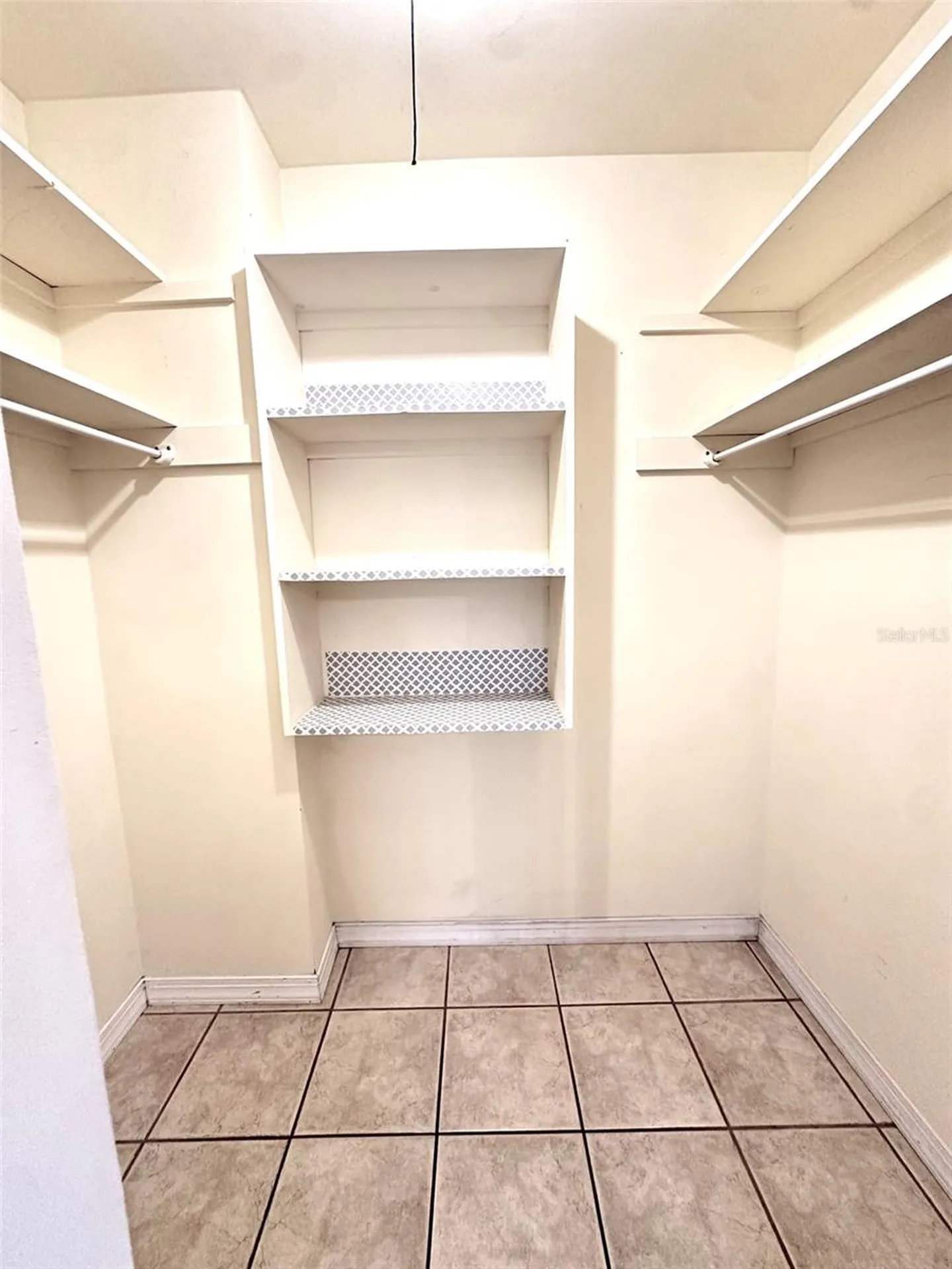 1458 Cleveland Street Clearwater FL 33755