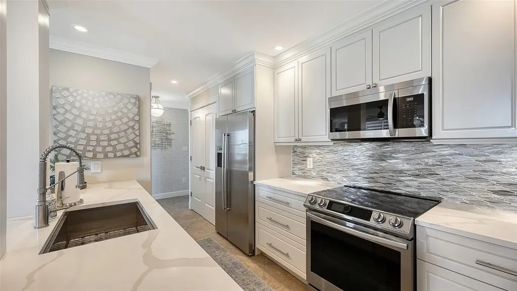 174 Golden Gate Point Sarasota FL 34236