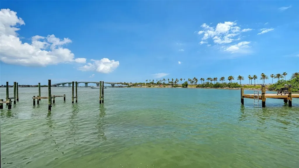 174 Golden Gate Point Sarasota FL 34236