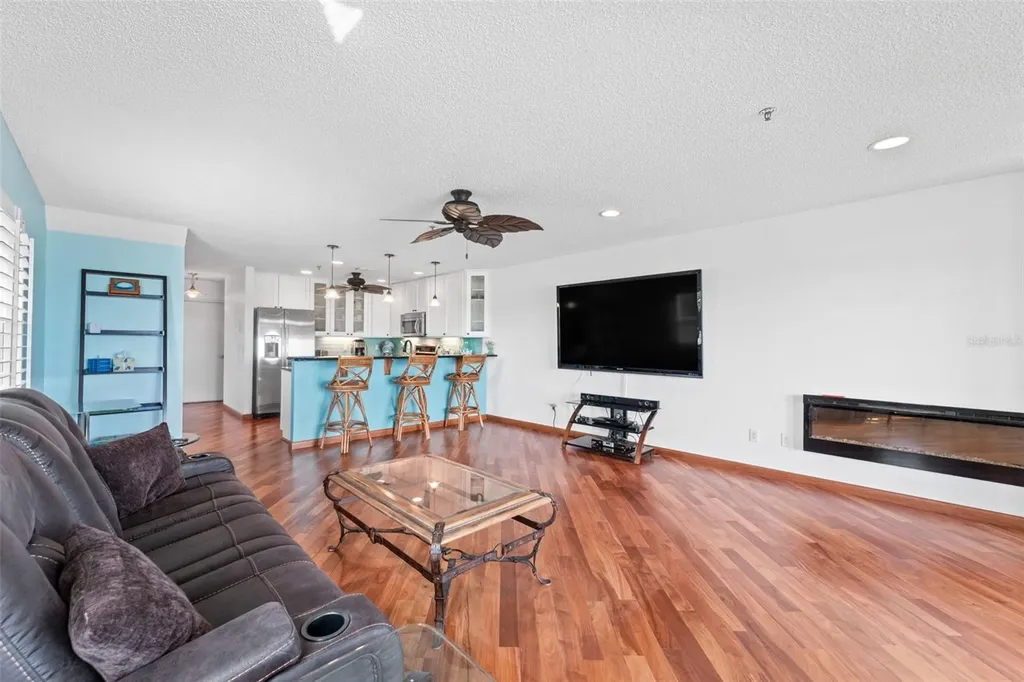 1909 S Riverside Drive Edgewater FL 32141