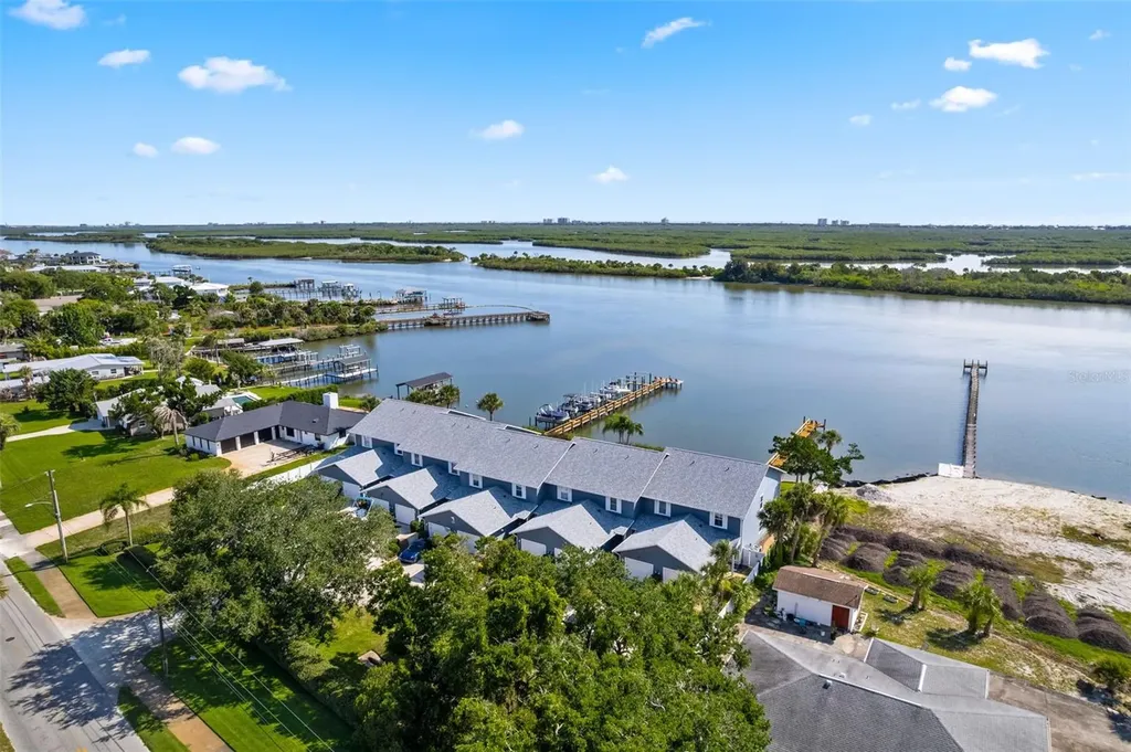 1909 S Riverside Drive Edgewater FL 32141