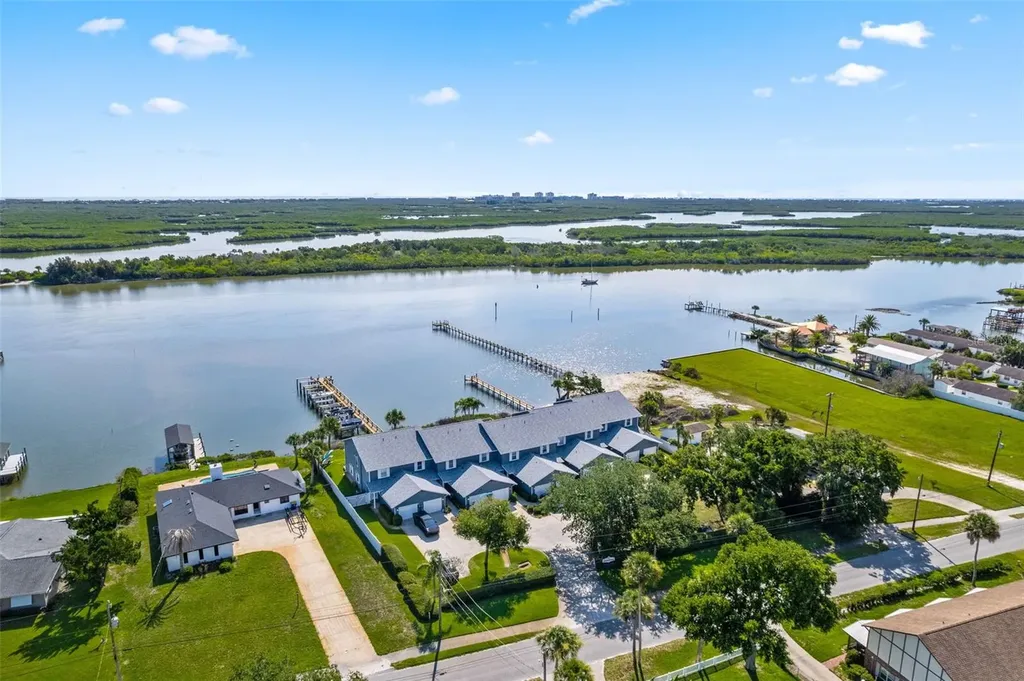 1909 S Riverside Drive Edgewater FL 32141