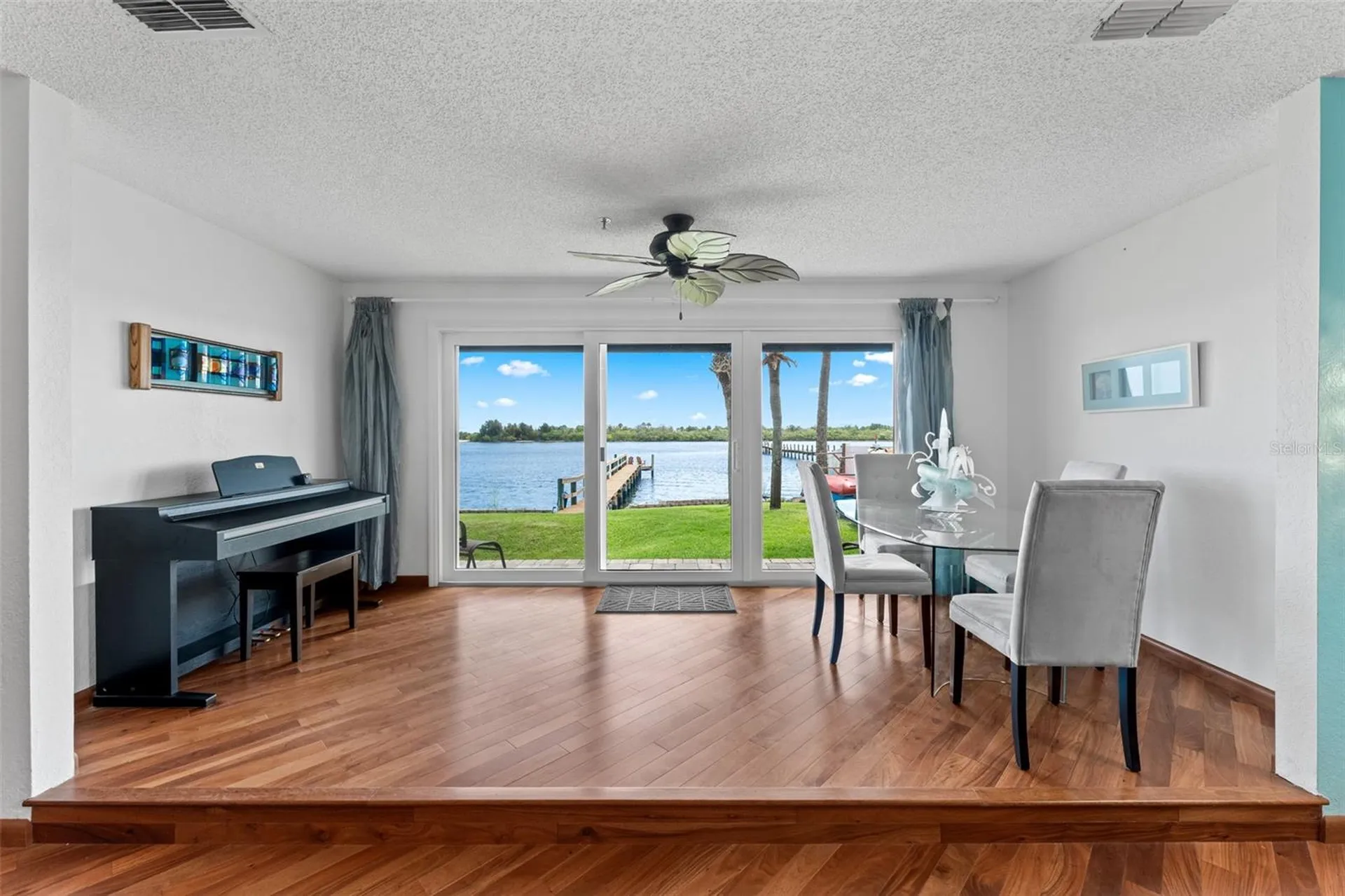 1909 S Riverside Drive Edgewater FL 32141
