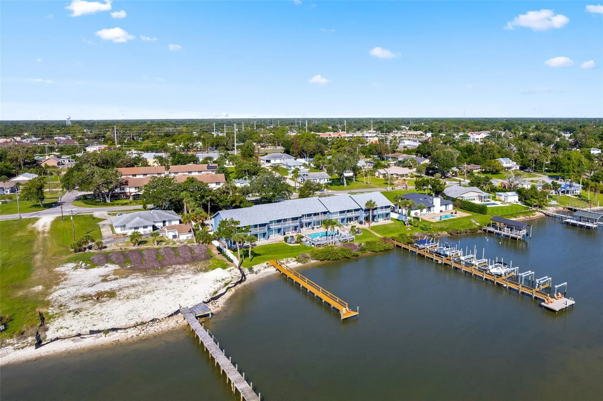 1909 S Riverside Drive Edgewater FL 32141