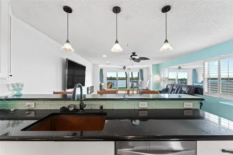 1909 S Riverside Drive Edgewater FL 32141