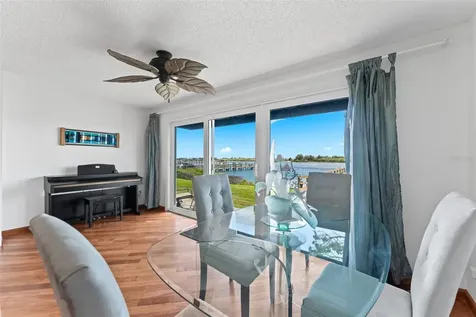 1909 S Riverside Drive Edgewater FL 32141