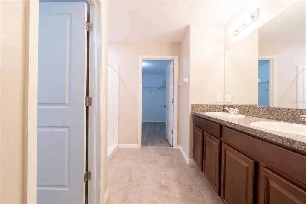 3621 Kearsney Abbey Circle Dover FL 33527
