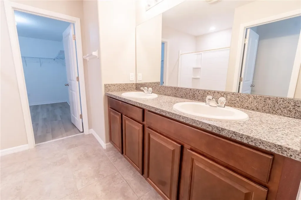 3621 Kearsney Abbey Circle Dover FL 33527