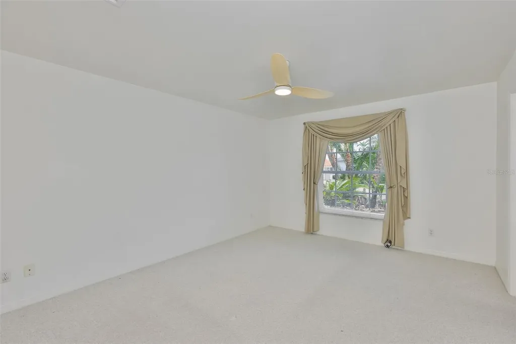 929 Symphony Isles Boulevard Apollo Beach FL 33572