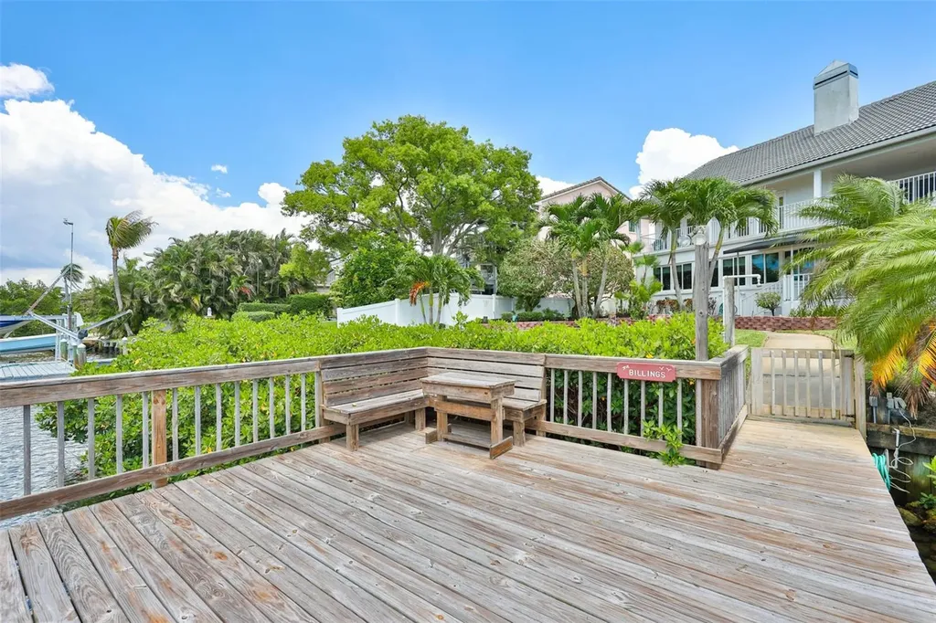 929 Symphony Isles Boulevard Apollo Beach FL 33572