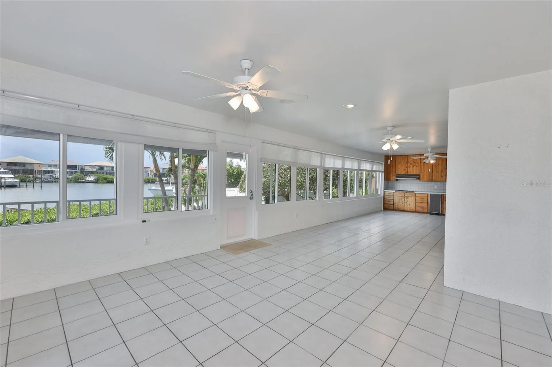 929 Symphony Isles Boulevard Apollo Beach FL 33572