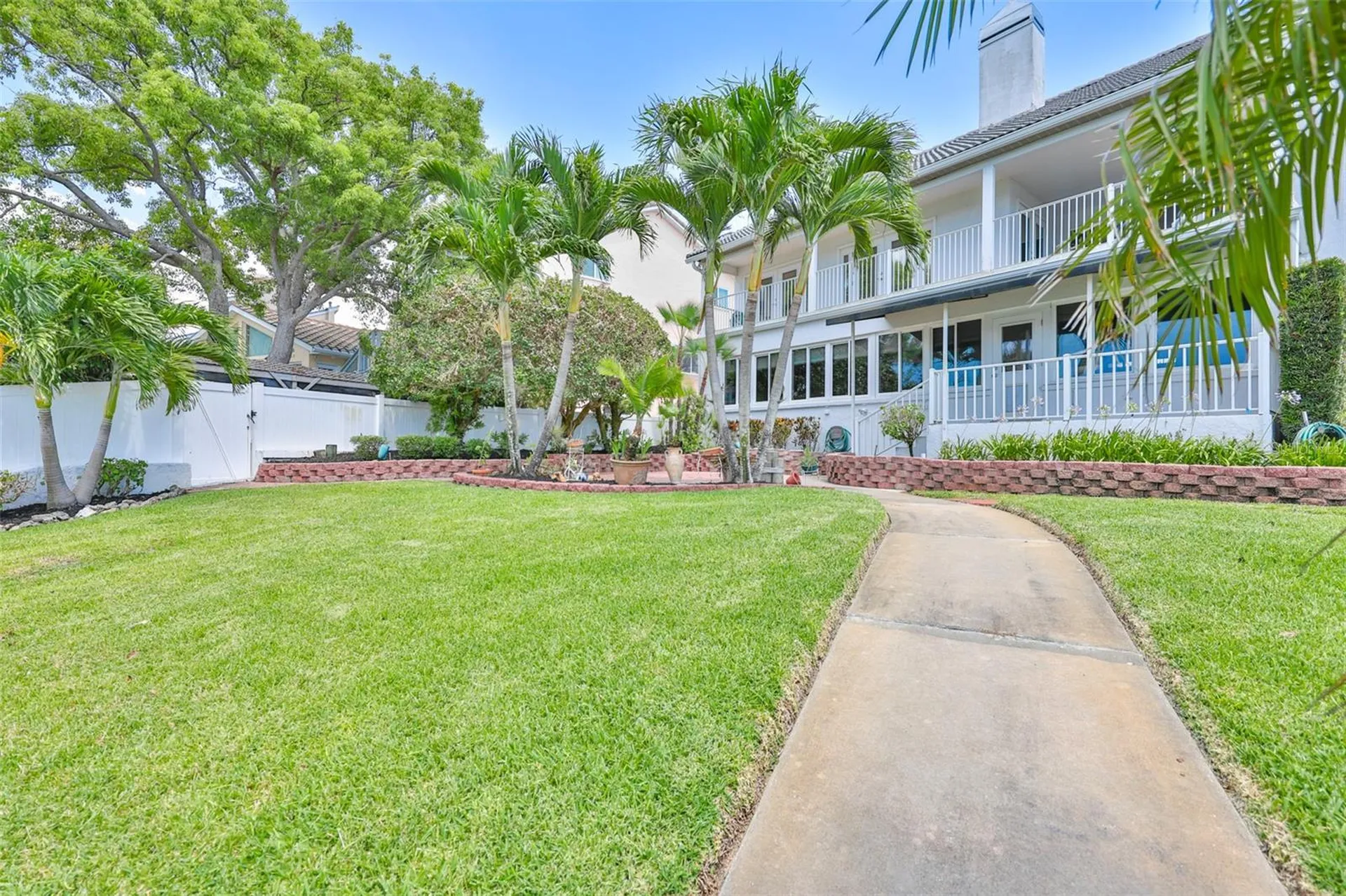 929 Symphony Isles Boulevard Apollo Beach FL 33572