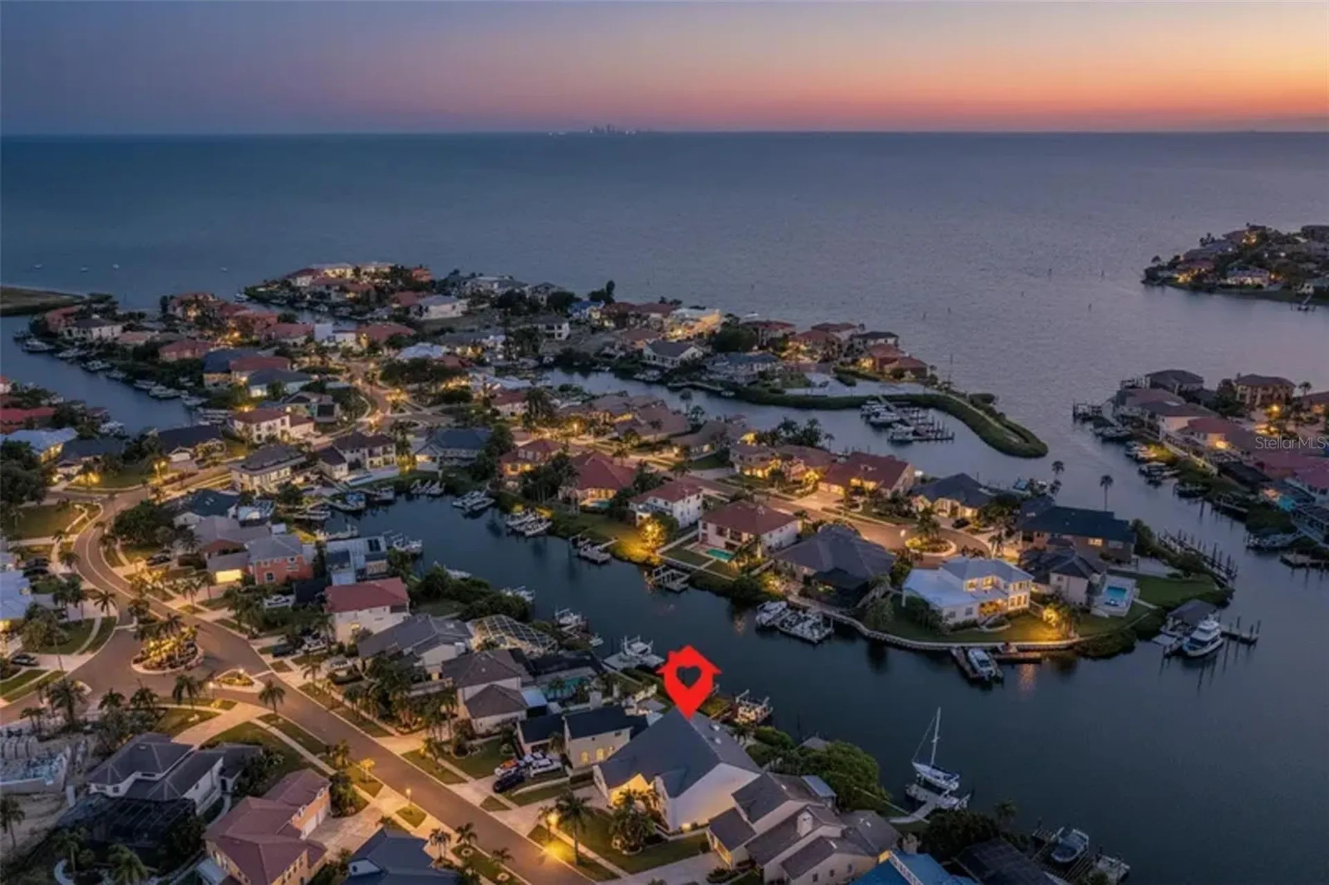 929 Symphony Isles Boulevard Apollo Beach FL 33572