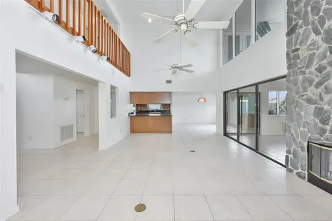 929 Symphony Isles Boulevard Apollo Beach FL 33572