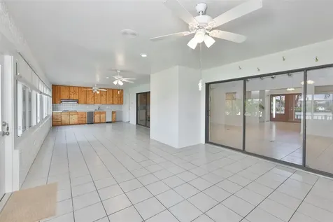 929 Symphony Isles Boulevard Apollo Beach FL 33572