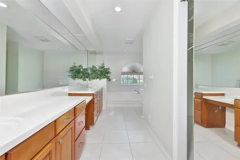 929 Symphony Isles Boulevard Apollo Beach FL 33572