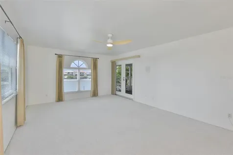 929 Symphony Isles Boulevard Apollo Beach FL 33572