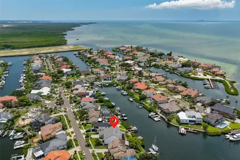 929 Symphony Isles Boulevard Apollo Beach FL 33572