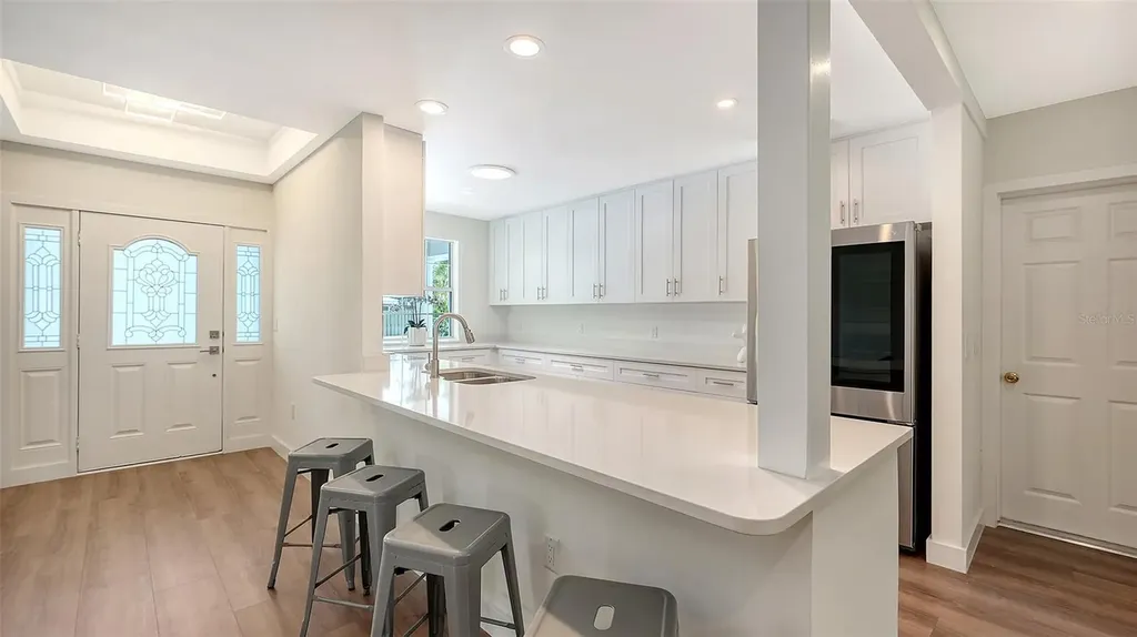 2465 Foster Lane Sarasota FL 34239