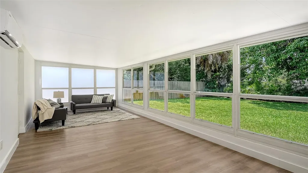 2465 Foster Lane Sarasota FL 34239