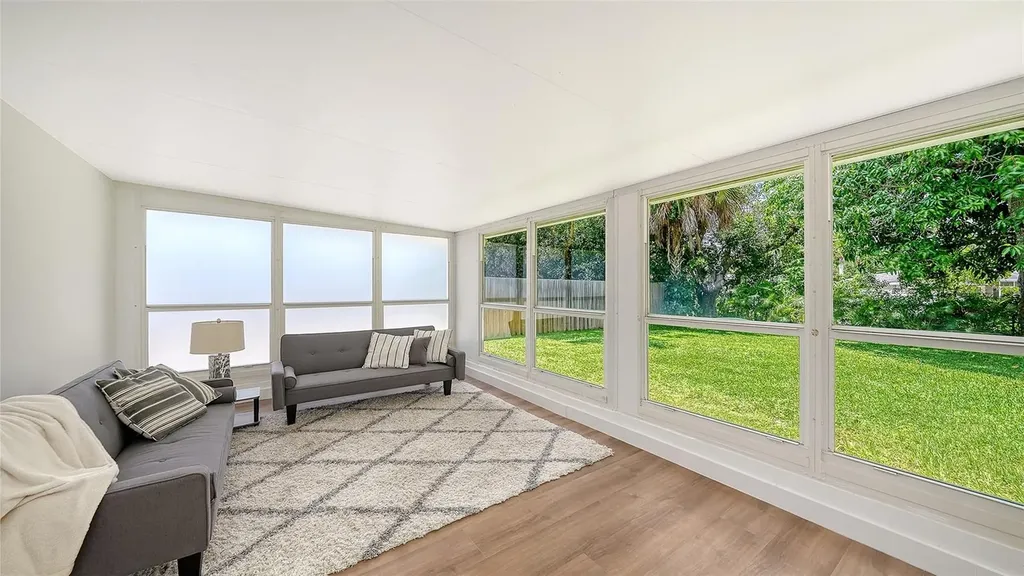 2465 Foster Lane Sarasota FL 34239