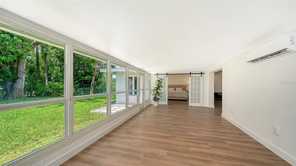 2465 Foster Lane Sarasota FL 34239