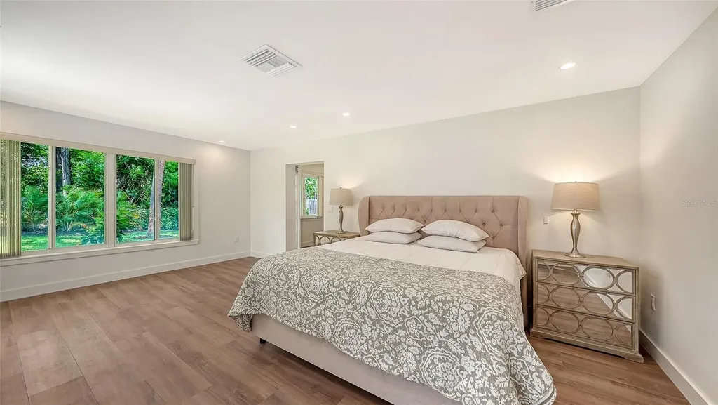 2465 Foster Lane Sarasota FL 34239