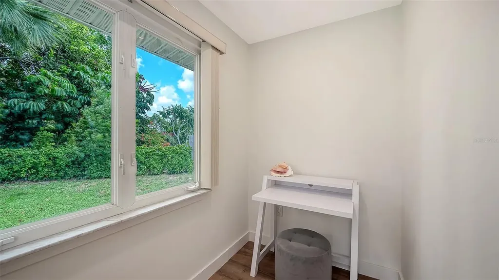 2465 Foster Lane Sarasota FL 34239