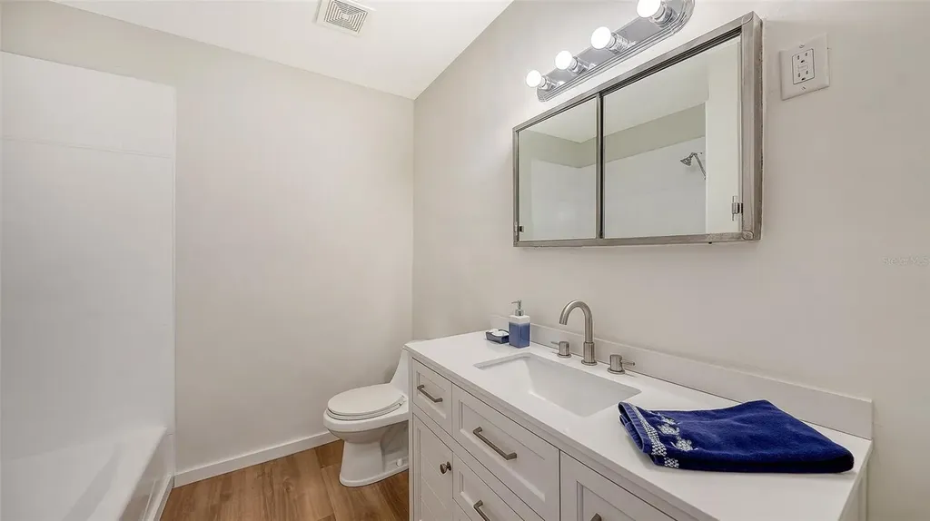2465 Foster Lane Sarasota FL 34239
