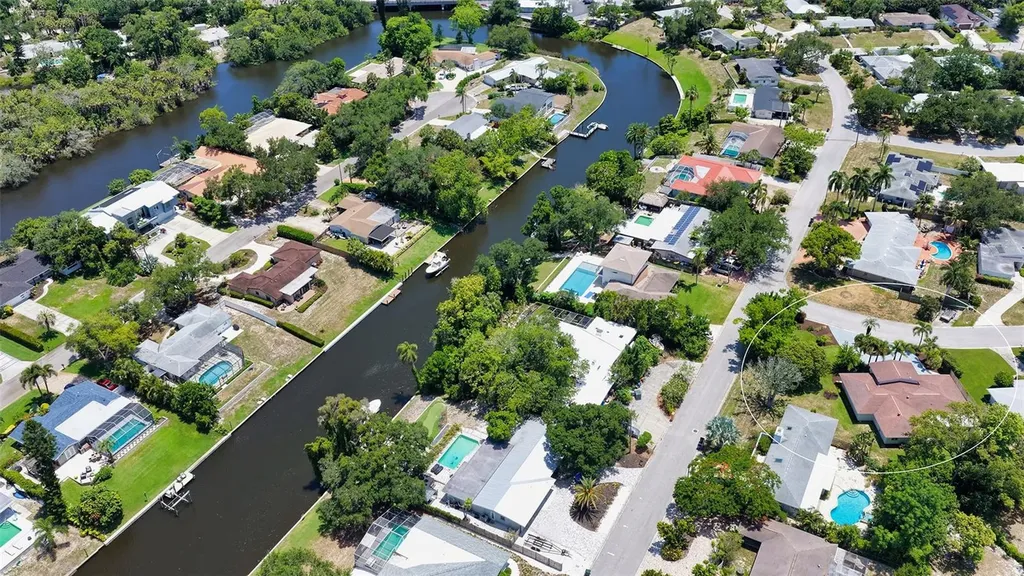 2465 Foster Lane Sarasota FL 34239