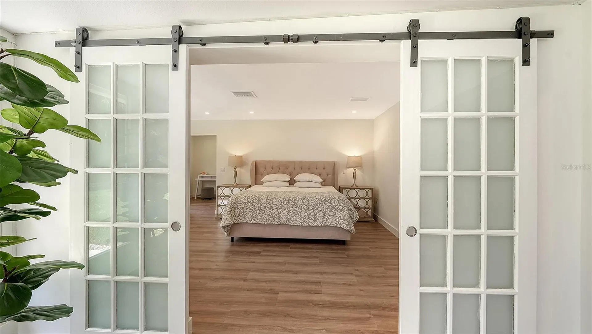 2465 Foster Lane Sarasota FL 34239