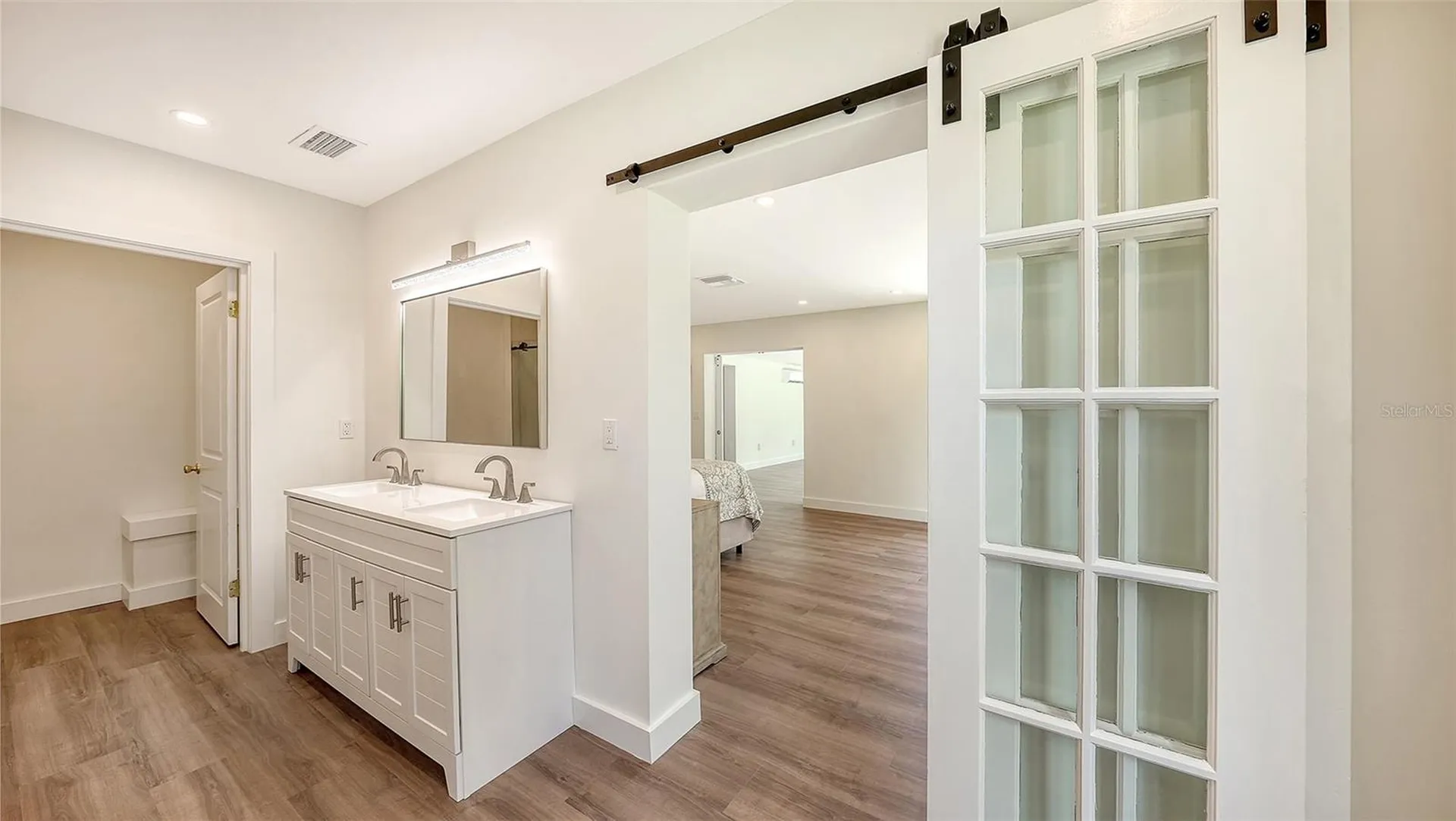 2465 Foster Lane Sarasota FL 34239