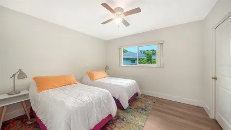 2465 Foster Lane Sarasota FL 34239