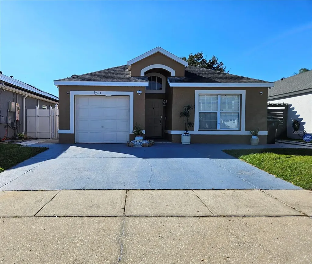 1239 Carey Glen Circle Orlando FL 32824