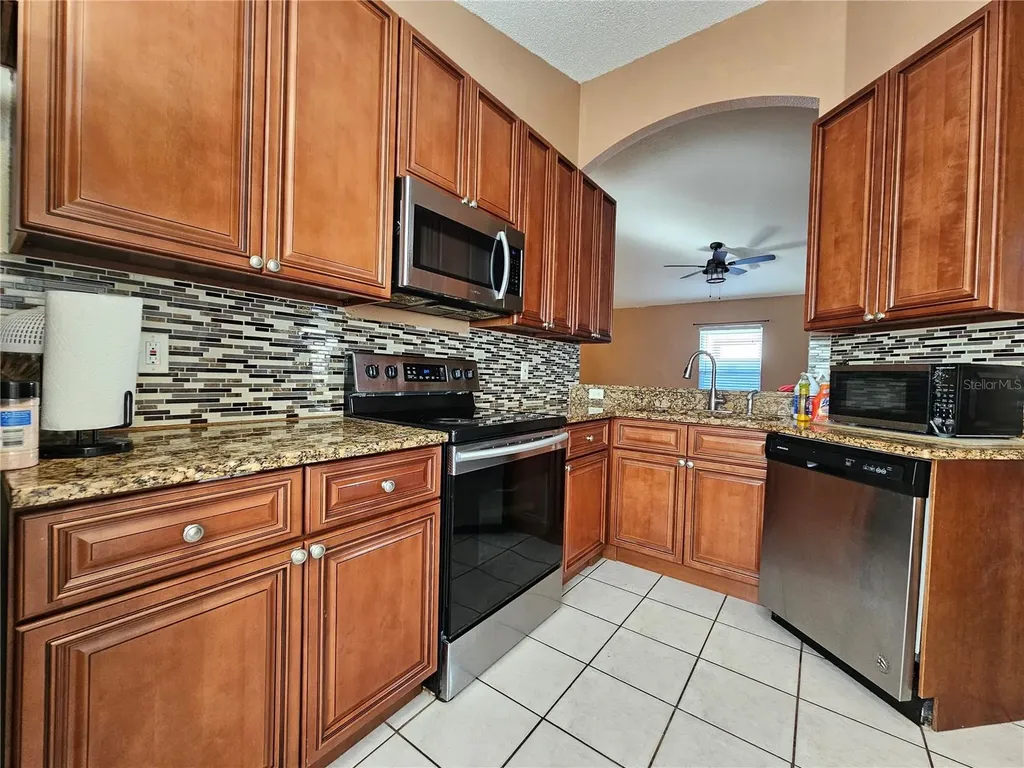 1239 Carey Glen Circle Orlando FL 32824