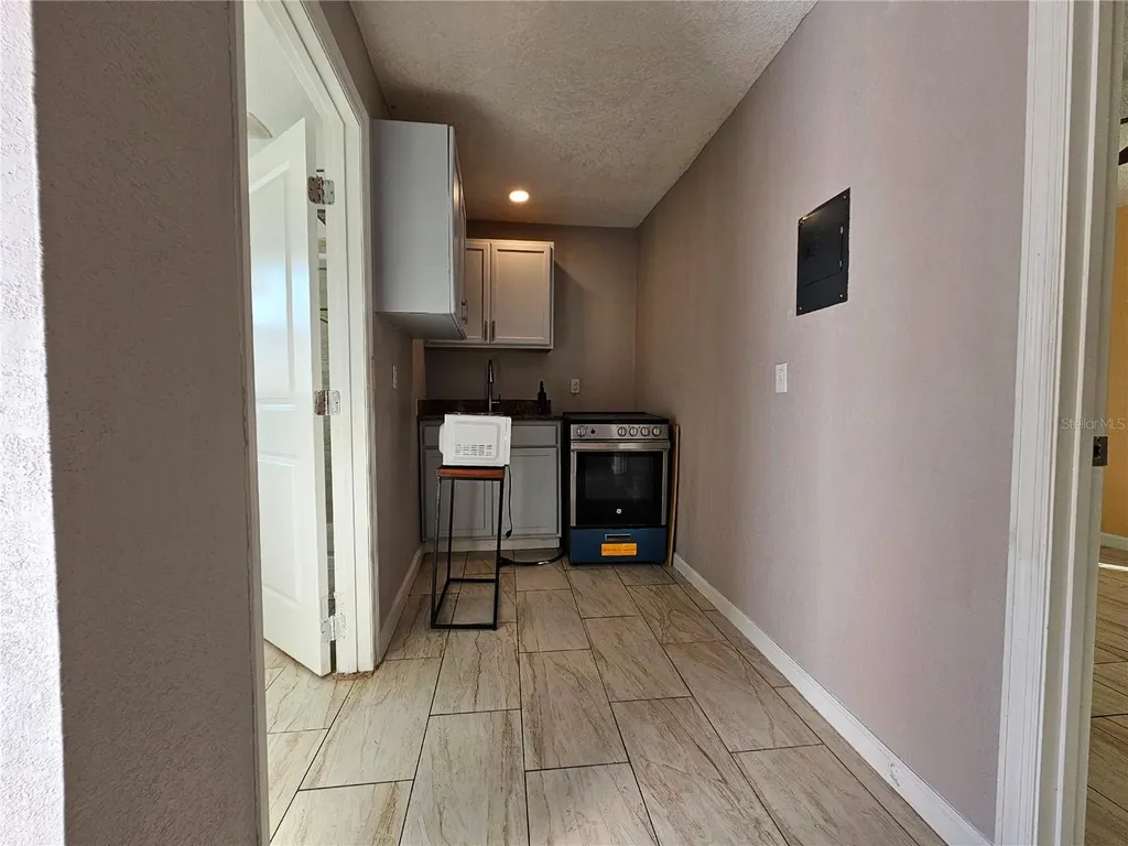 1239 Carey Glen Circle Orlando FL 32824