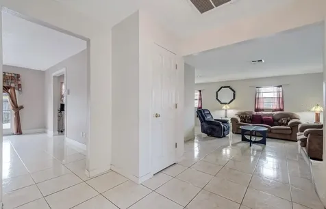 2370 Valley Avenue Kissimmee FL 34744