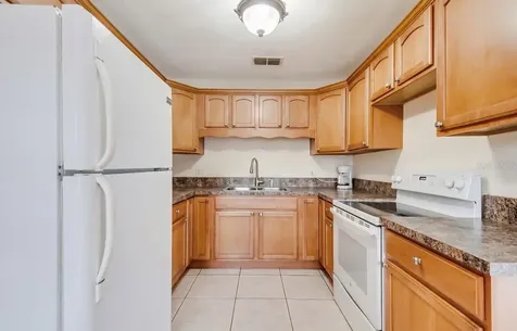 2370 Valley Avenue Kissimmee FL 34744