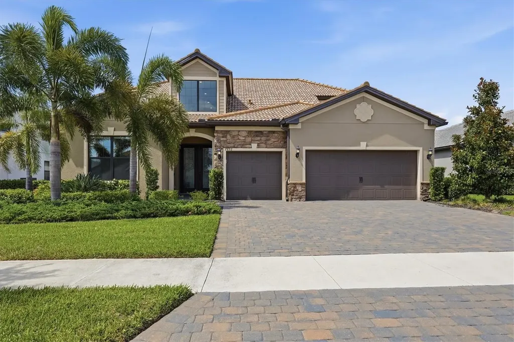 7892 Mainsail Lane Sarasota FL 34240