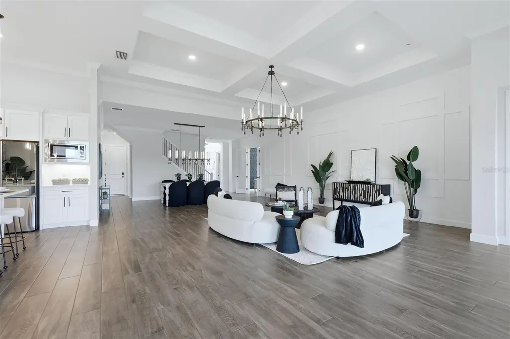 7892 Mainsail Lane Sarasota FL 34240